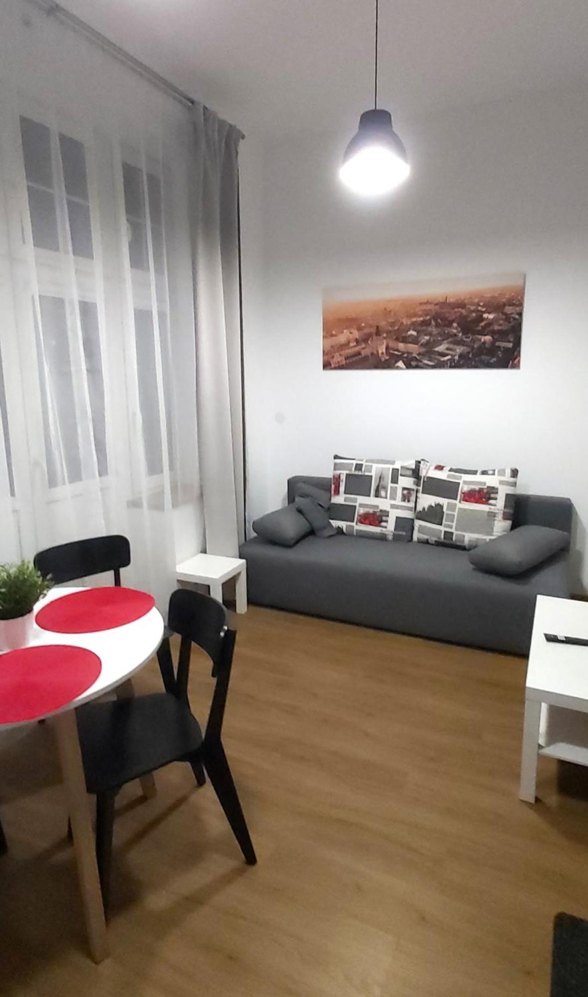 Old Town Stage Apartment One Krakow Bagian luar foto