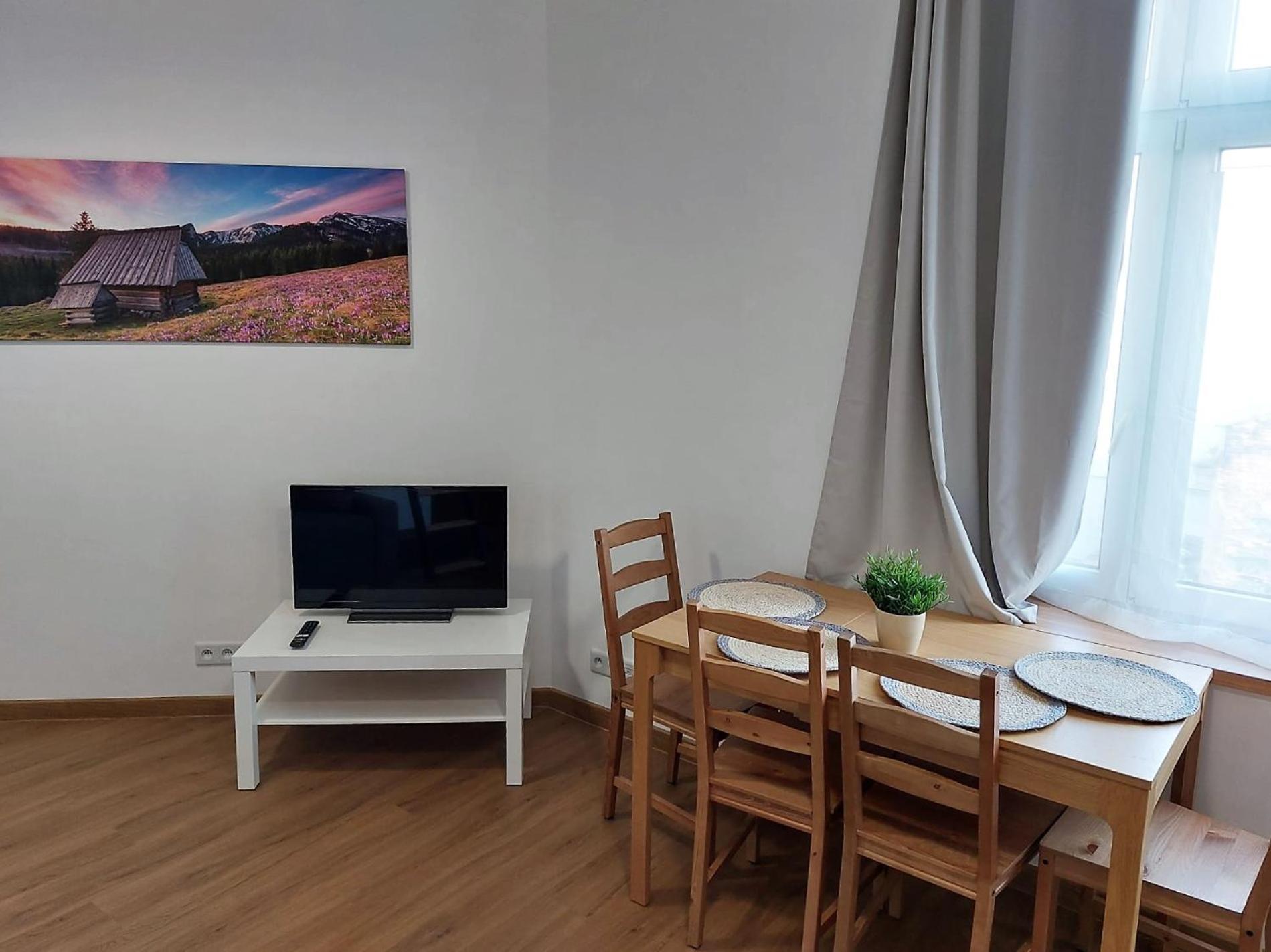 Old Town Stage Apartment One Krakow Bagian luar foto
